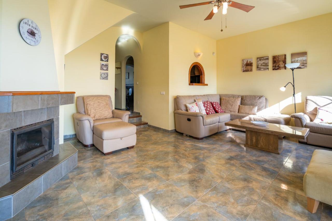 מאלגה 3 Bedroom House, 400M To The Beach, Near La Cala De Mijas מראה חיצוני תמונה
